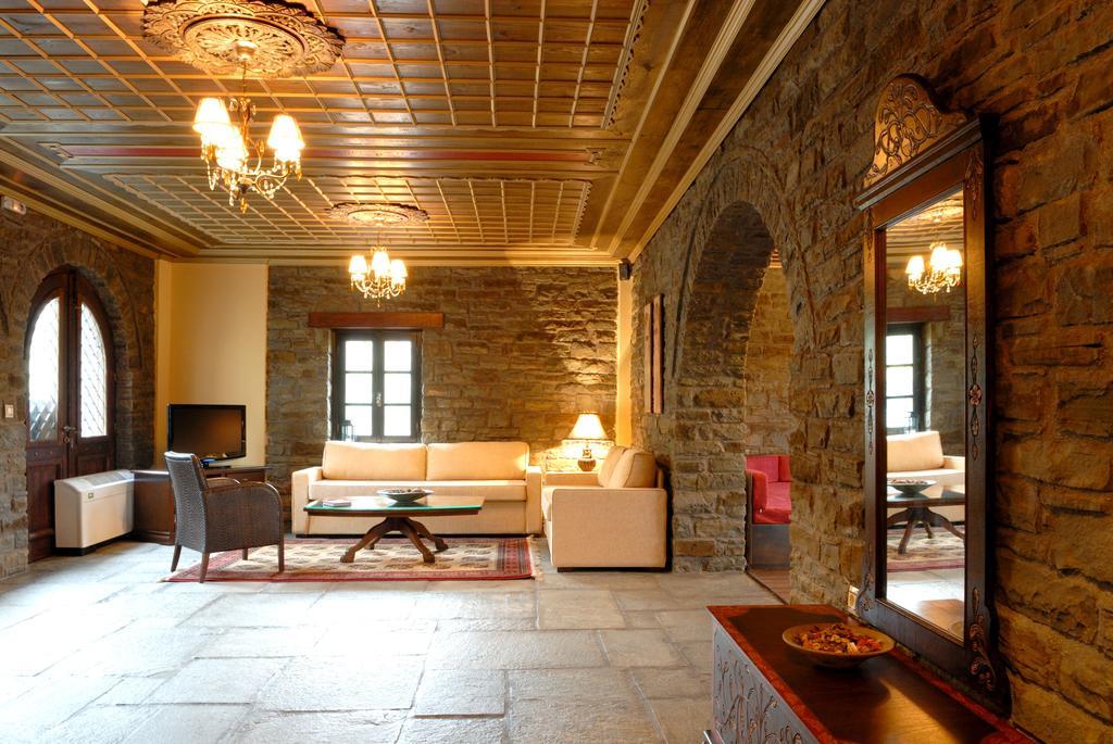 Adrasteia Guesthouse Negades 외부 사진